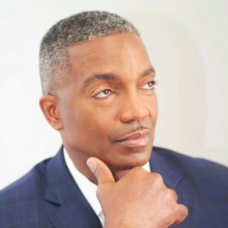 Lawrence Roberts Headshot 2